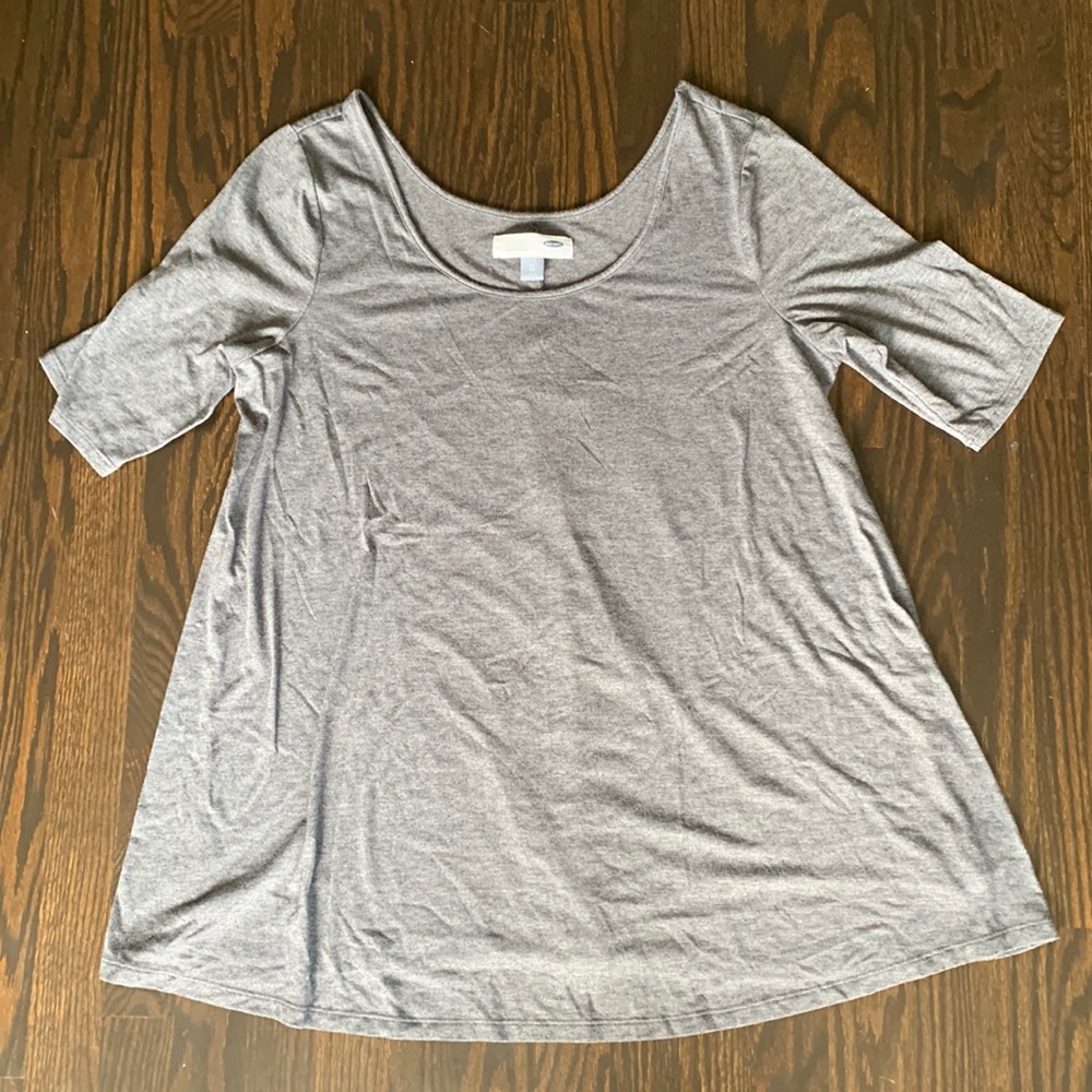 Old Navy Grey Maternity Too Size XL